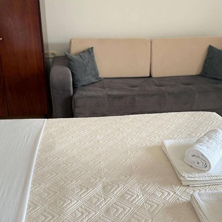 Vila Bilali Apartment Ksamil Bagian luar foto