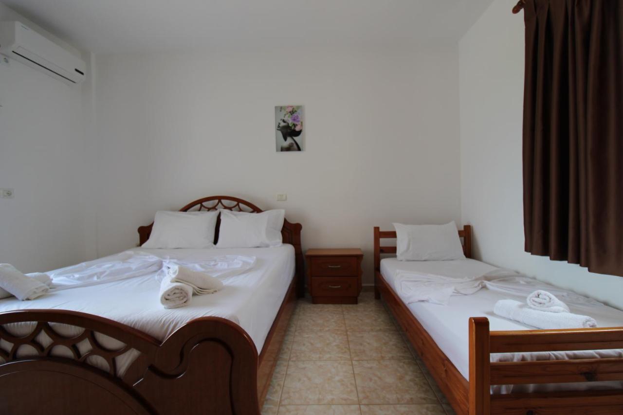Vila Bilali Apartment Ksamil Bagian luar foto