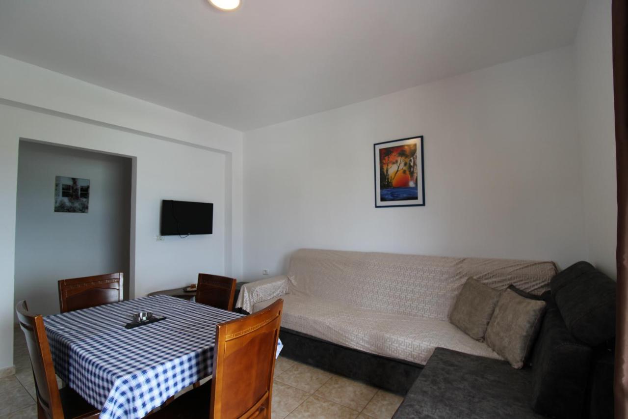 Vila Bilali Apartment Ksamil Bagian luar foto