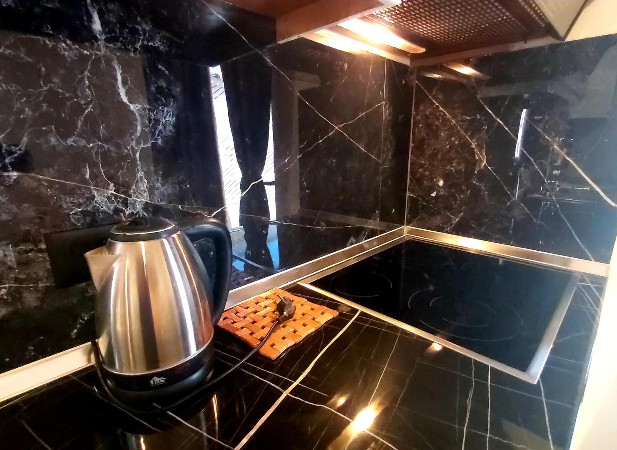 Vila Bilali Apartment Ksamil Bagian luar foto