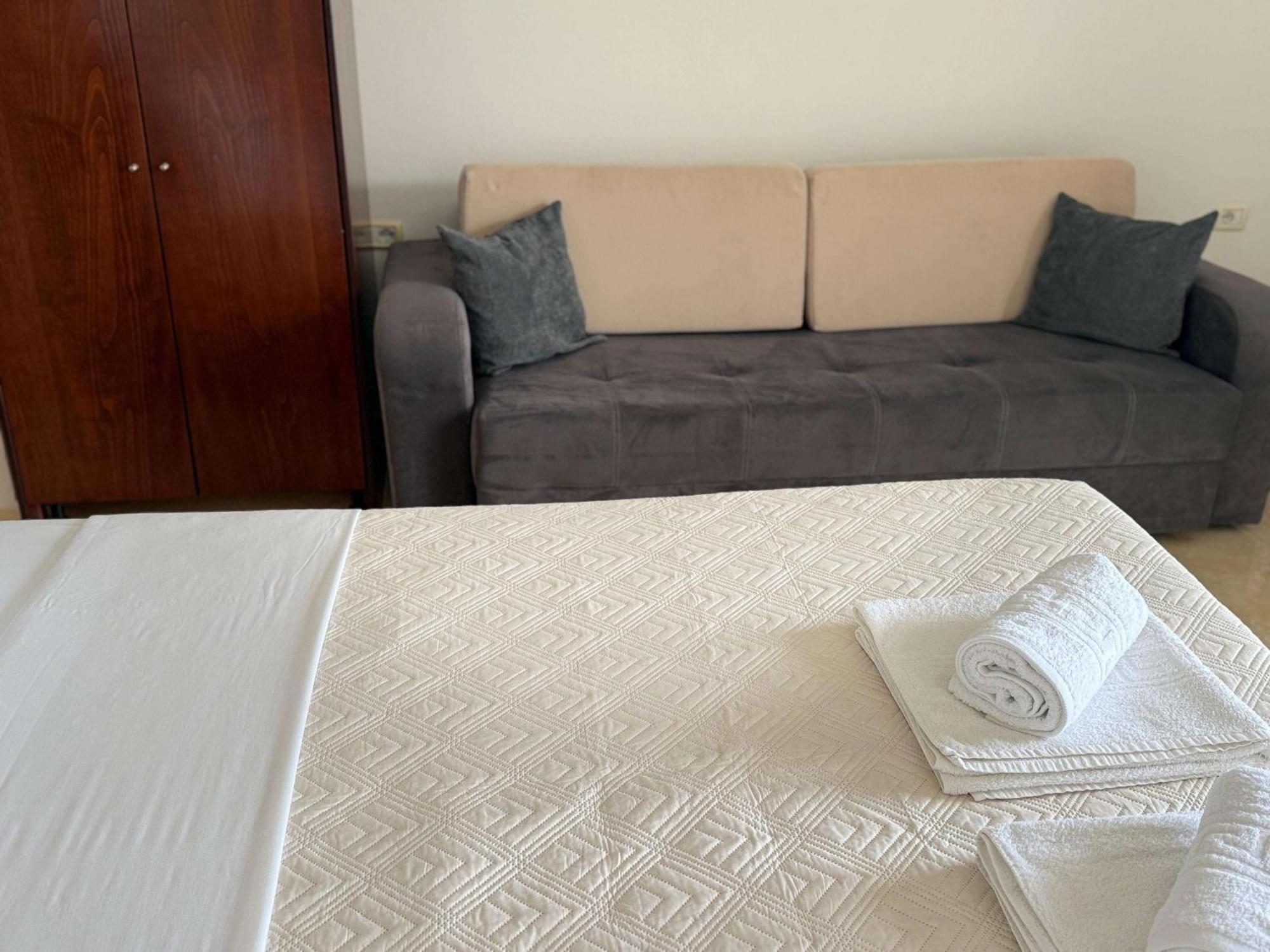 Vila Bilali Apartment Ksamil Bagian luar foto