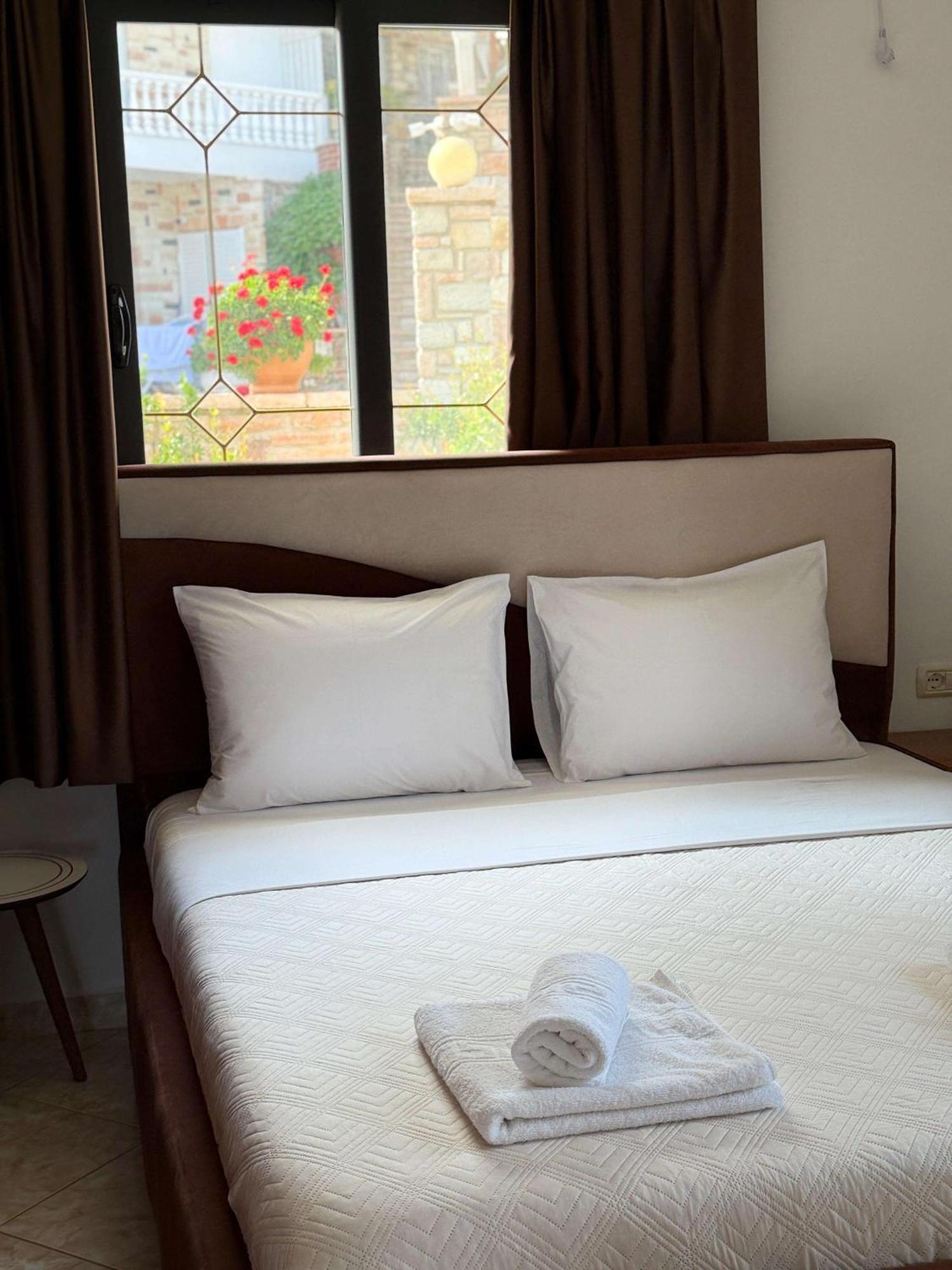 Vila Bilali Apartment Ksamil Bagian luar foto