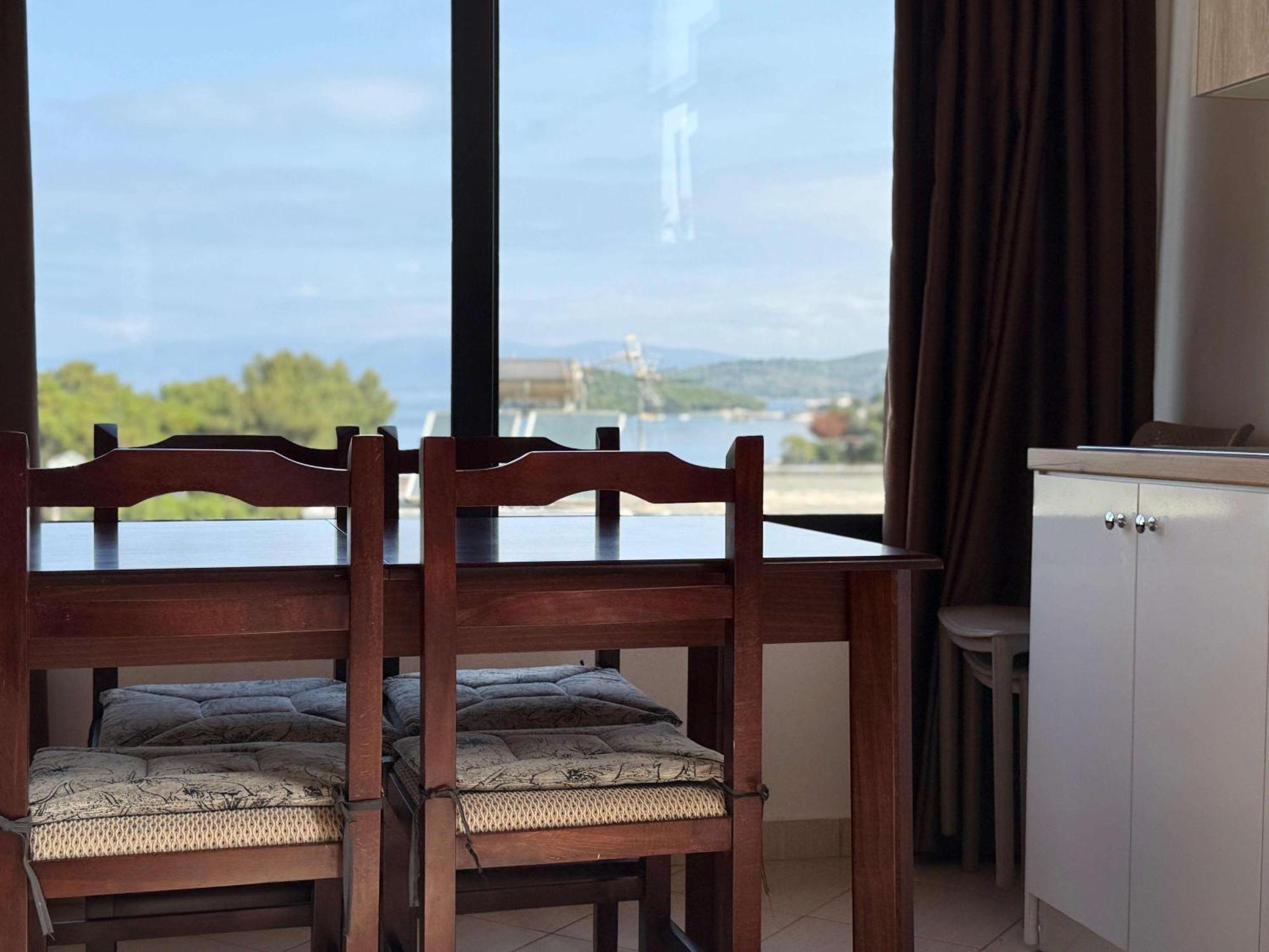 Vila Bilali Apartment Ksamil Bagian luar foto